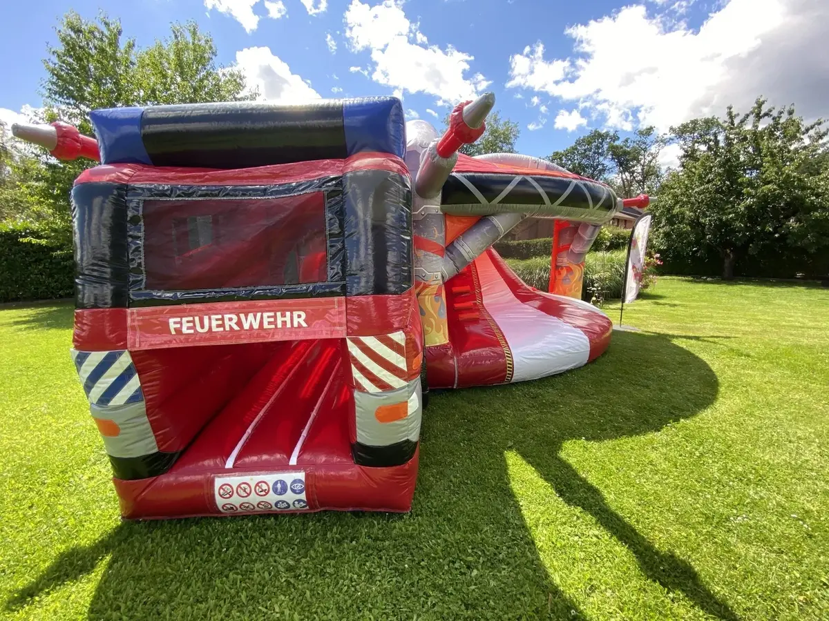 Feuerwehr Huepfburg Eingang