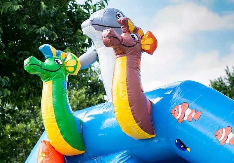 Seaworldmini Huepfburg Außen2