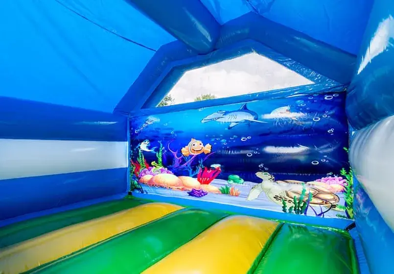 Seaworldmini Huepfburg Innen