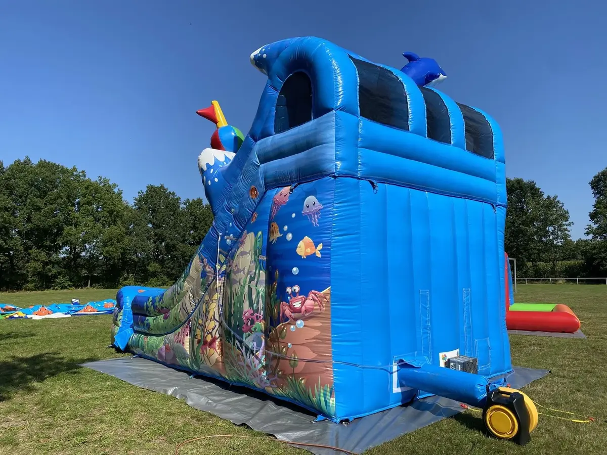 Surfer Wasserrutsche Außen